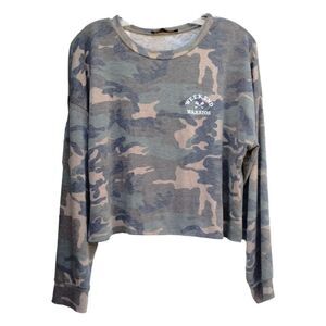 Social Butterflies Long Sleeve Camo Cropped Top Weekend Warriors Size L